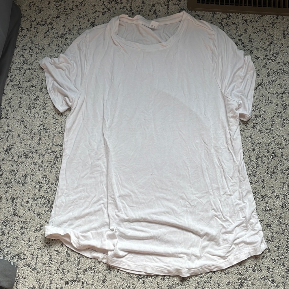 Women’s Old Navy T-shirt
